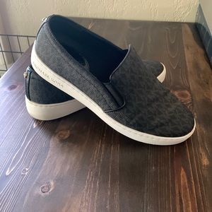 MICHAEL KORS
Keaton Logo Slip-On Sneaker